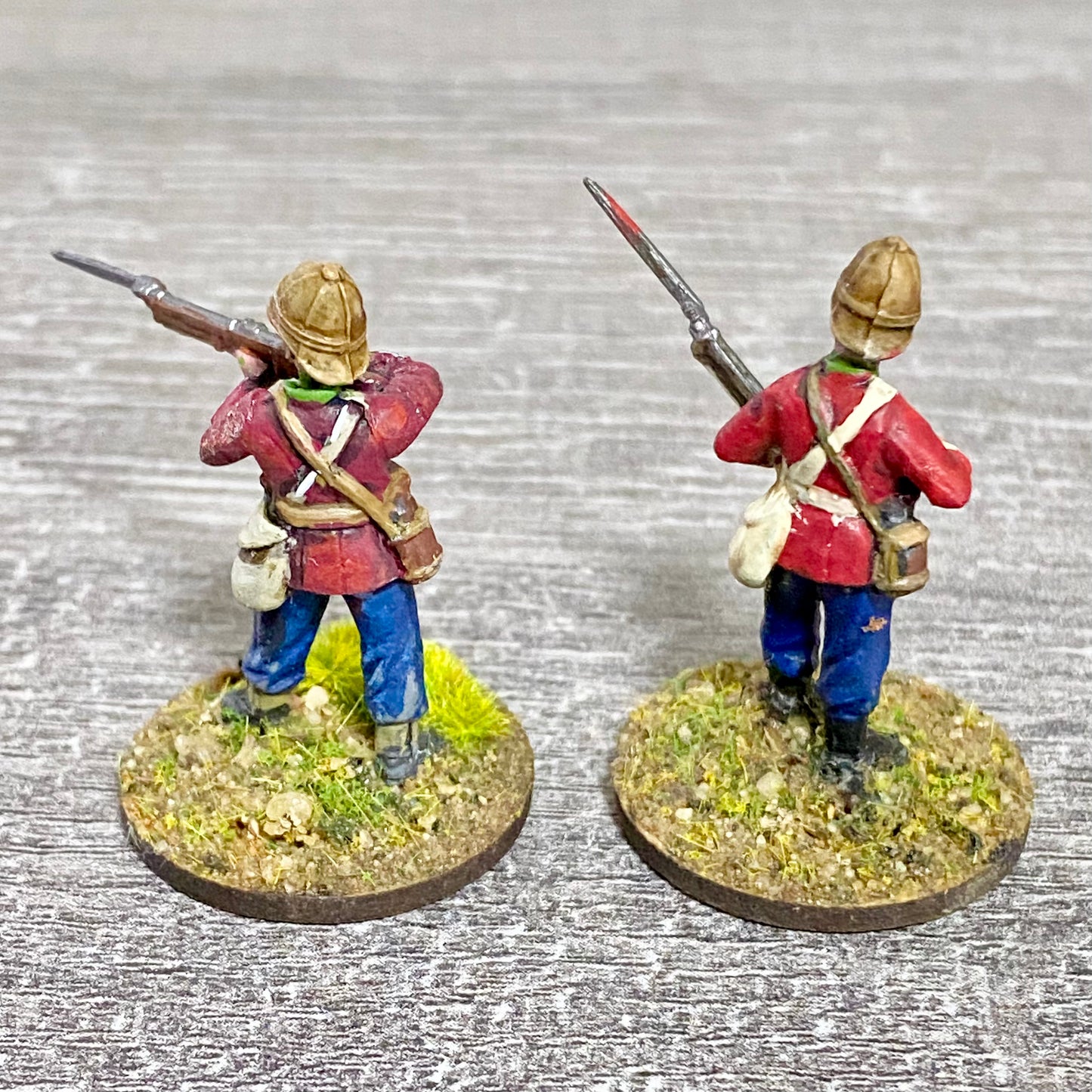 2x 28mm 24th Regt Of Foot Painted Plastic Miniatures Figs Zulu 1879 Wargames #1