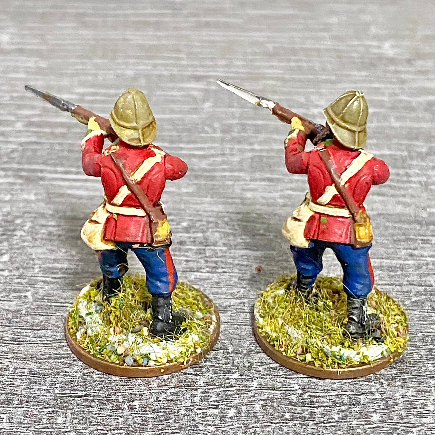 2x 28mm 24th Regt Of Foot Painted Plastic Miniatures Figs Zulu 1879 Wargames #24