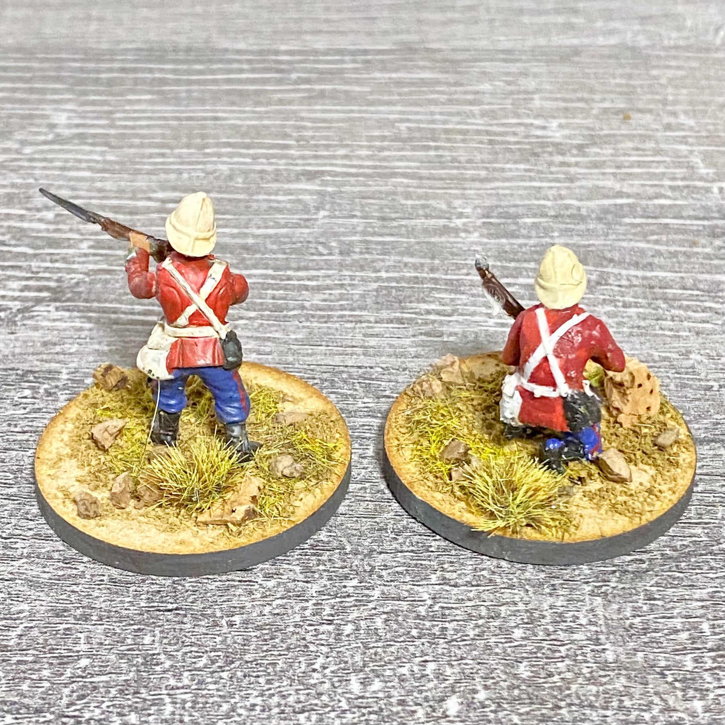 2x 28mm 24th Regt Of Foot Painted Plastic Miniatures Figs Zulu 1879 Wargames #36