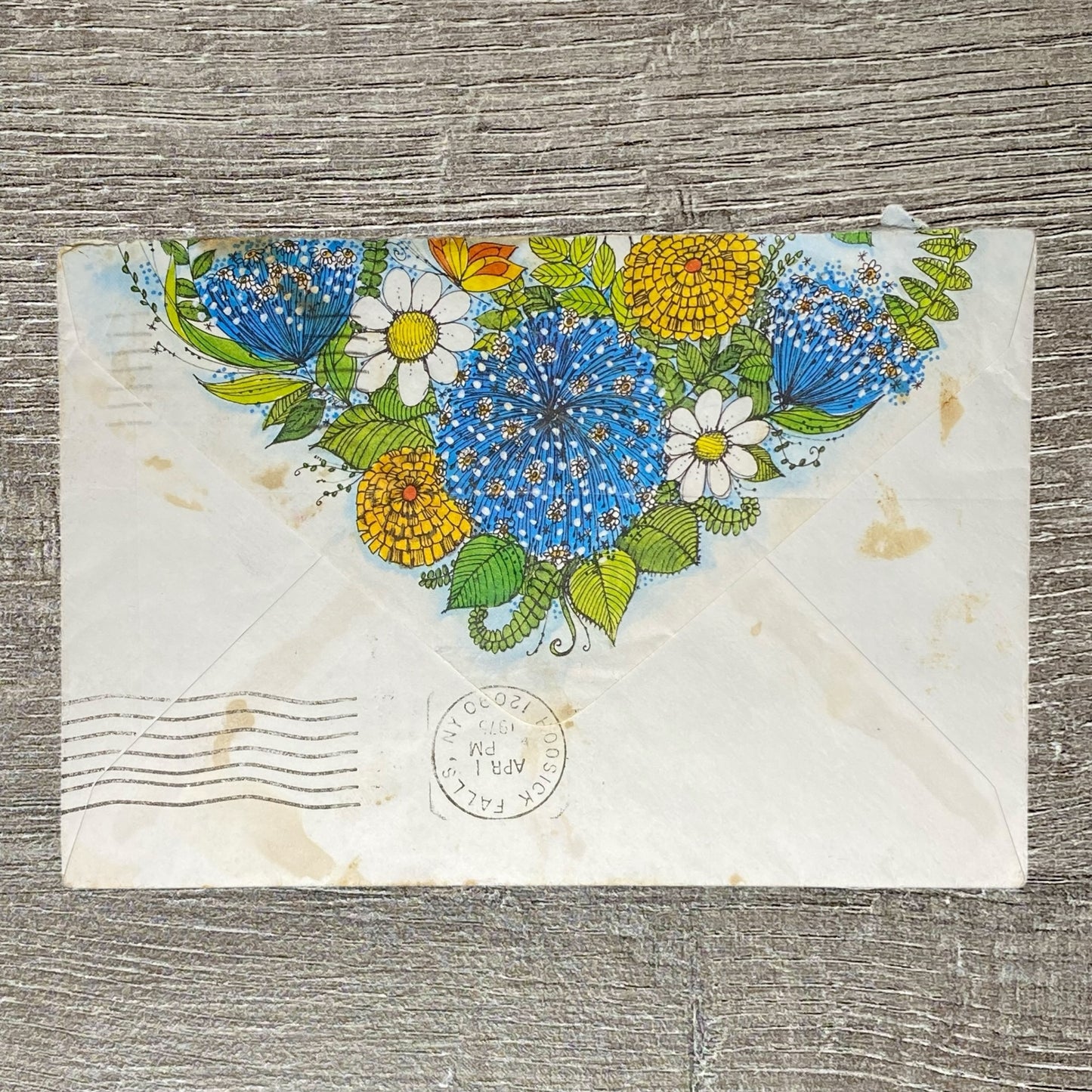 1975 Air Mail Cover New York To England Hoosick Falls Postmarked 3 Cent Stamps