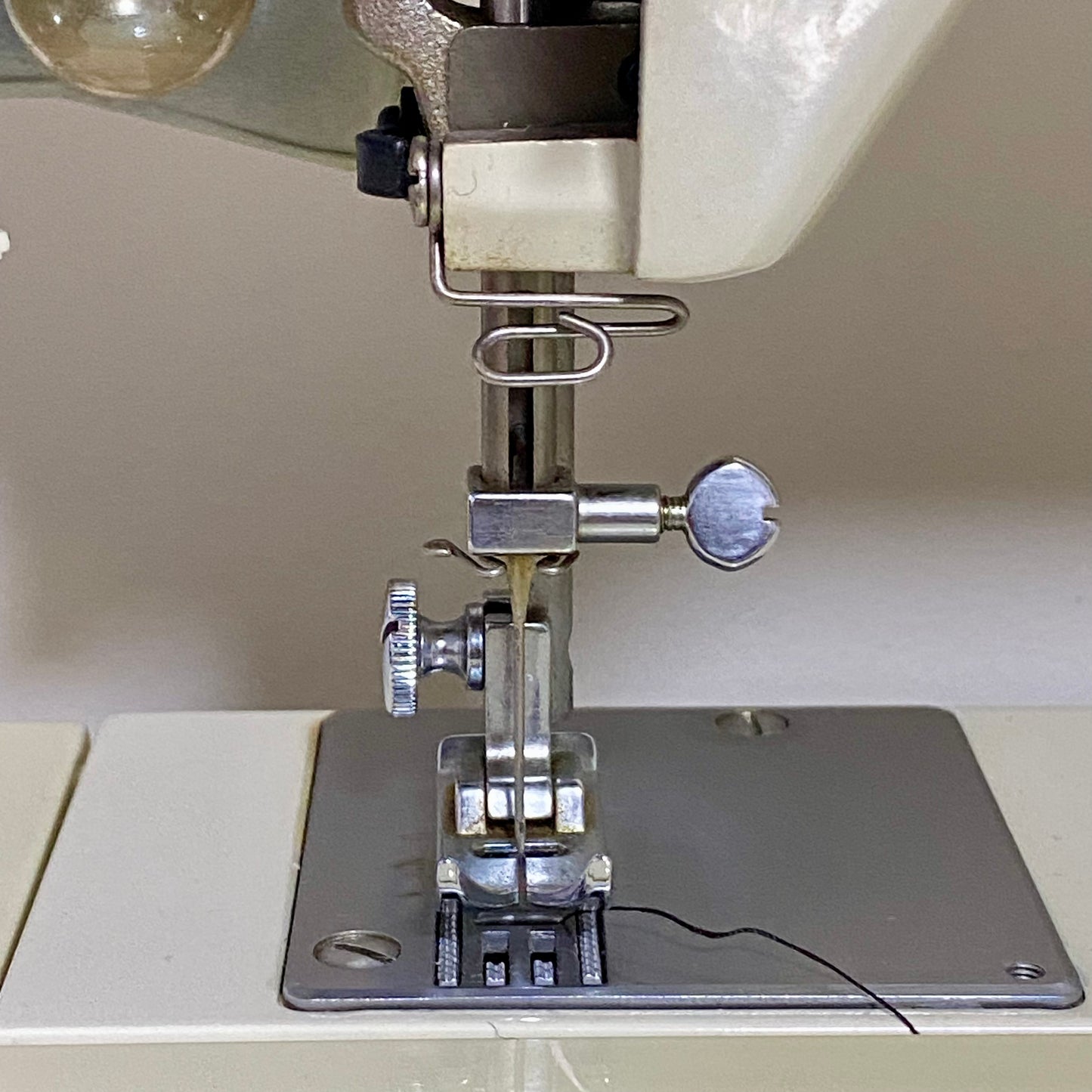 Vintage Toyota Model 6400 Electric Sewing Machine With Accessories VGC Rare