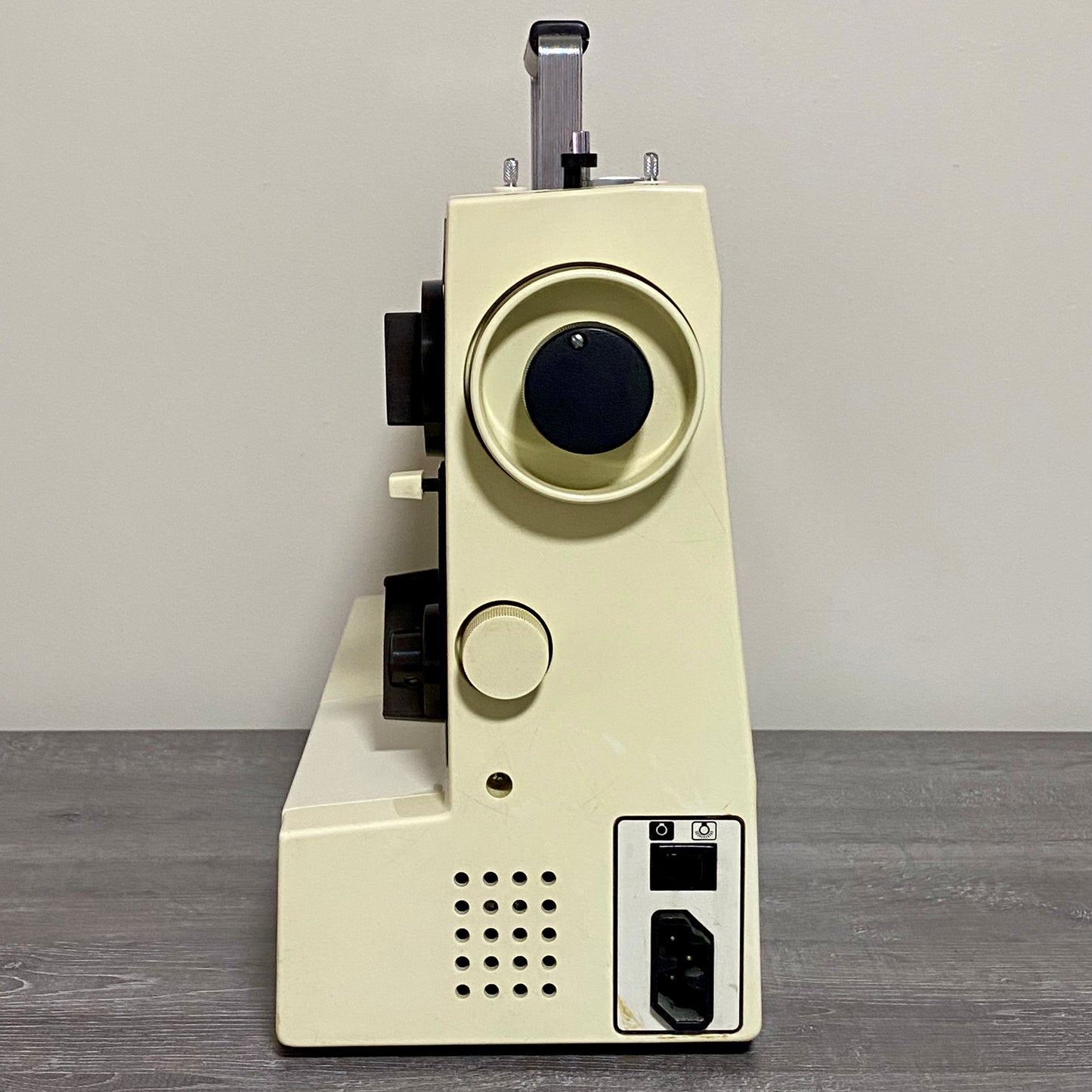 Vintage Toyota Model 6400 Electric Sewing Machine With Accessories VGC Rare