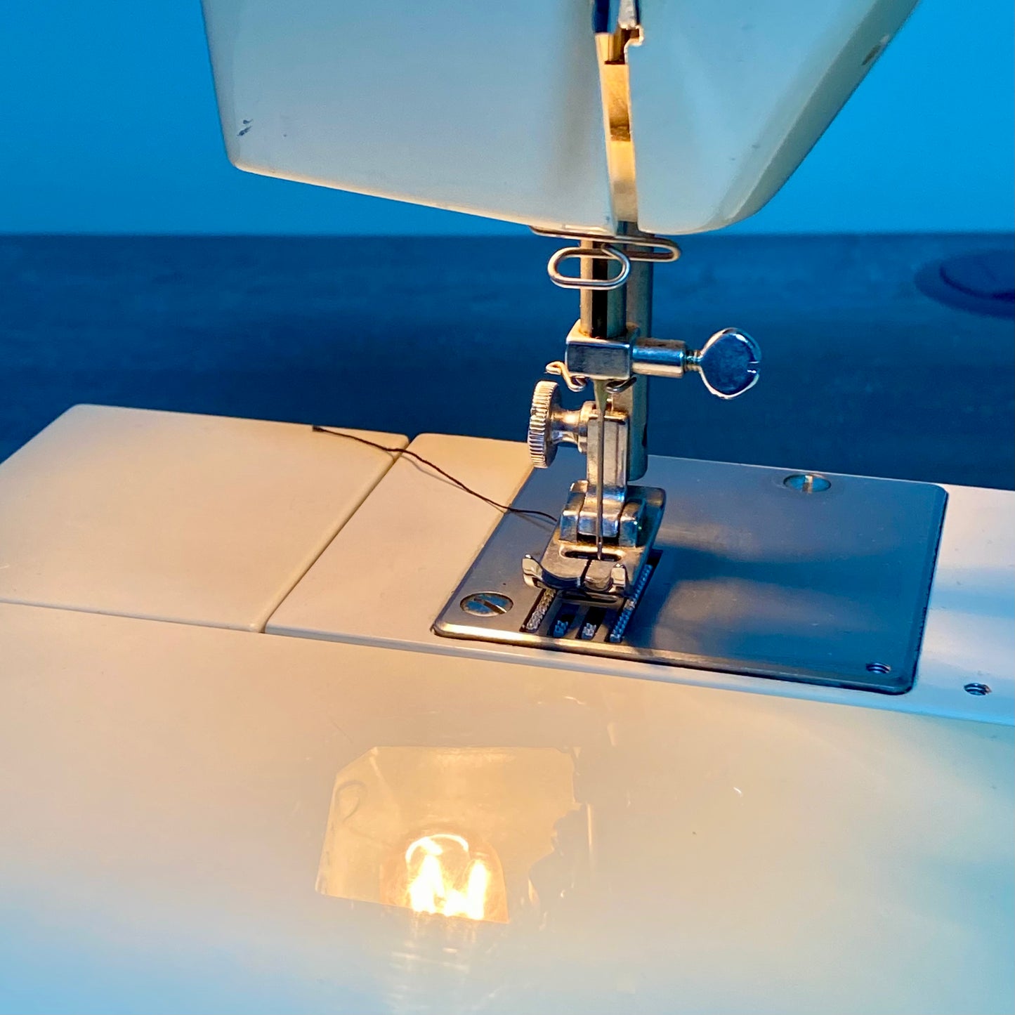 Vintage Toyota Model 6400 Electric Sewing Machine With Accessories VGC Rare