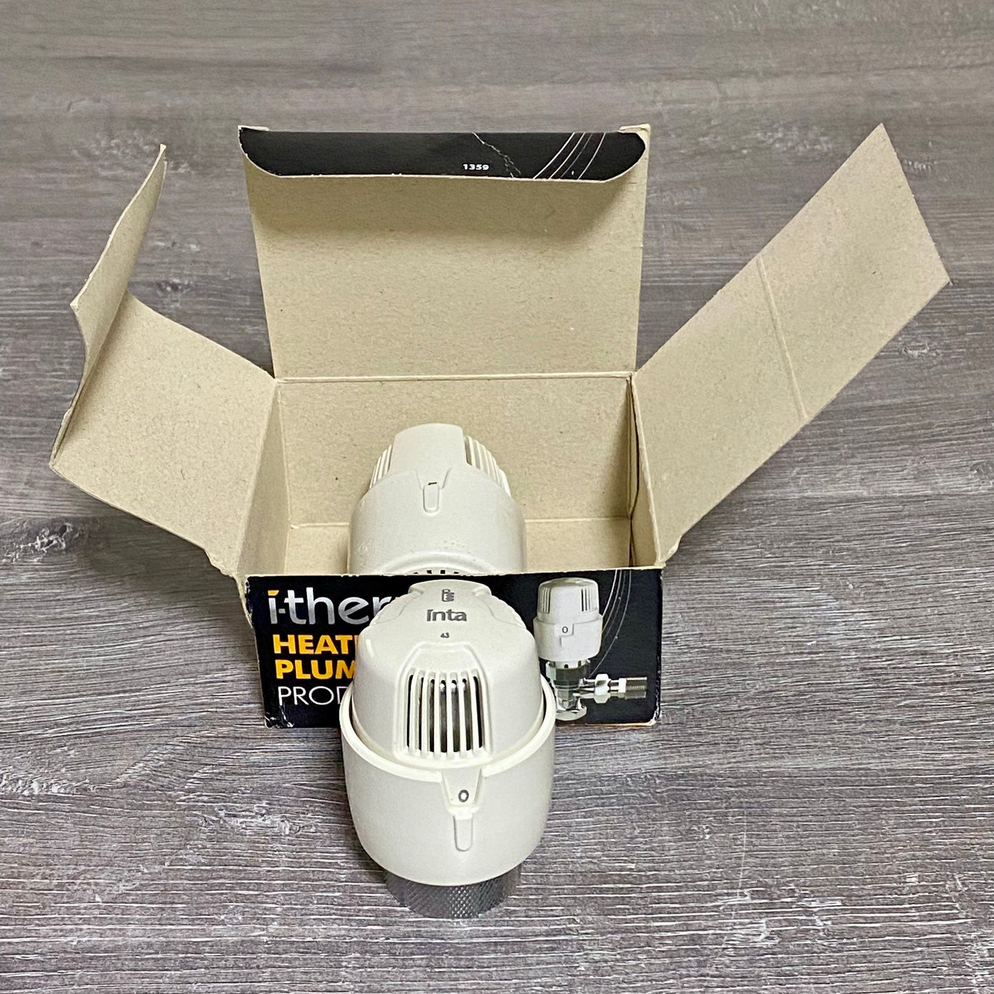 Inta 15mm I-THERM Angled Twin Pack Thermostatic Radiator Valve & Lock Shield 2pc