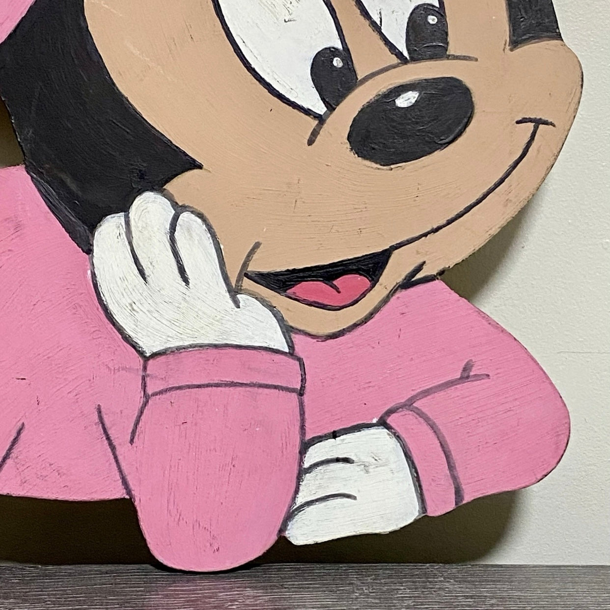 Minnie Mouse Disney Wooden Cutout Painted Wall Hanging Display Plaque Art Sign