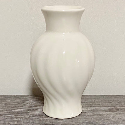 Vintage Zenith 1577 White Ceramic Swirl Ribbed Patterned Vase 1960s Netherlands