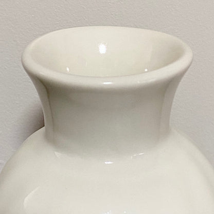 Vintage Zenith 1577 White Ceramic Swirl Ribbed Patterned Vase 1960s Netherlands