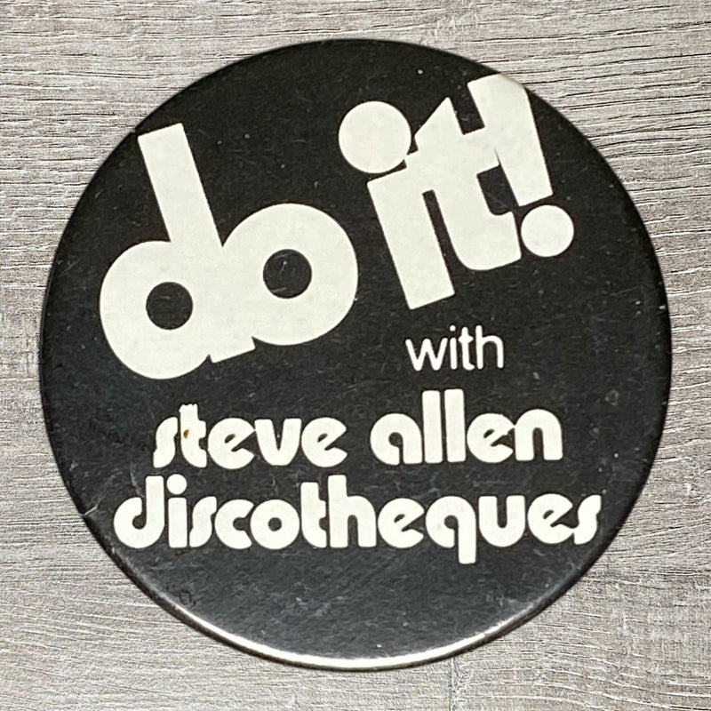 Vintage Do It! With Steve Allen Discotheques 1980s Collectible Pin Badge