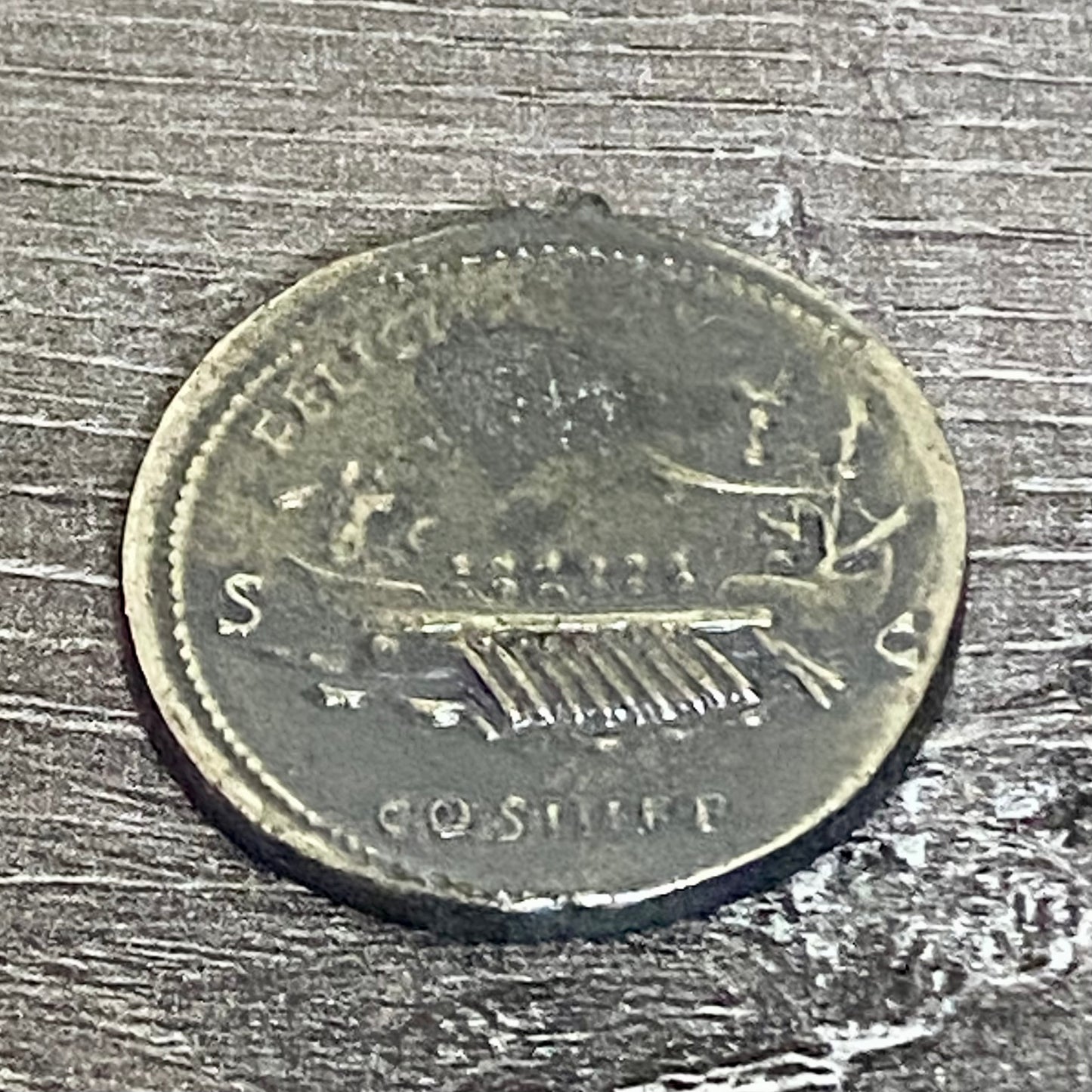 Roman Emperor Hadrian Pendant Necklace Charm Coin Round AD 76-138 Rare