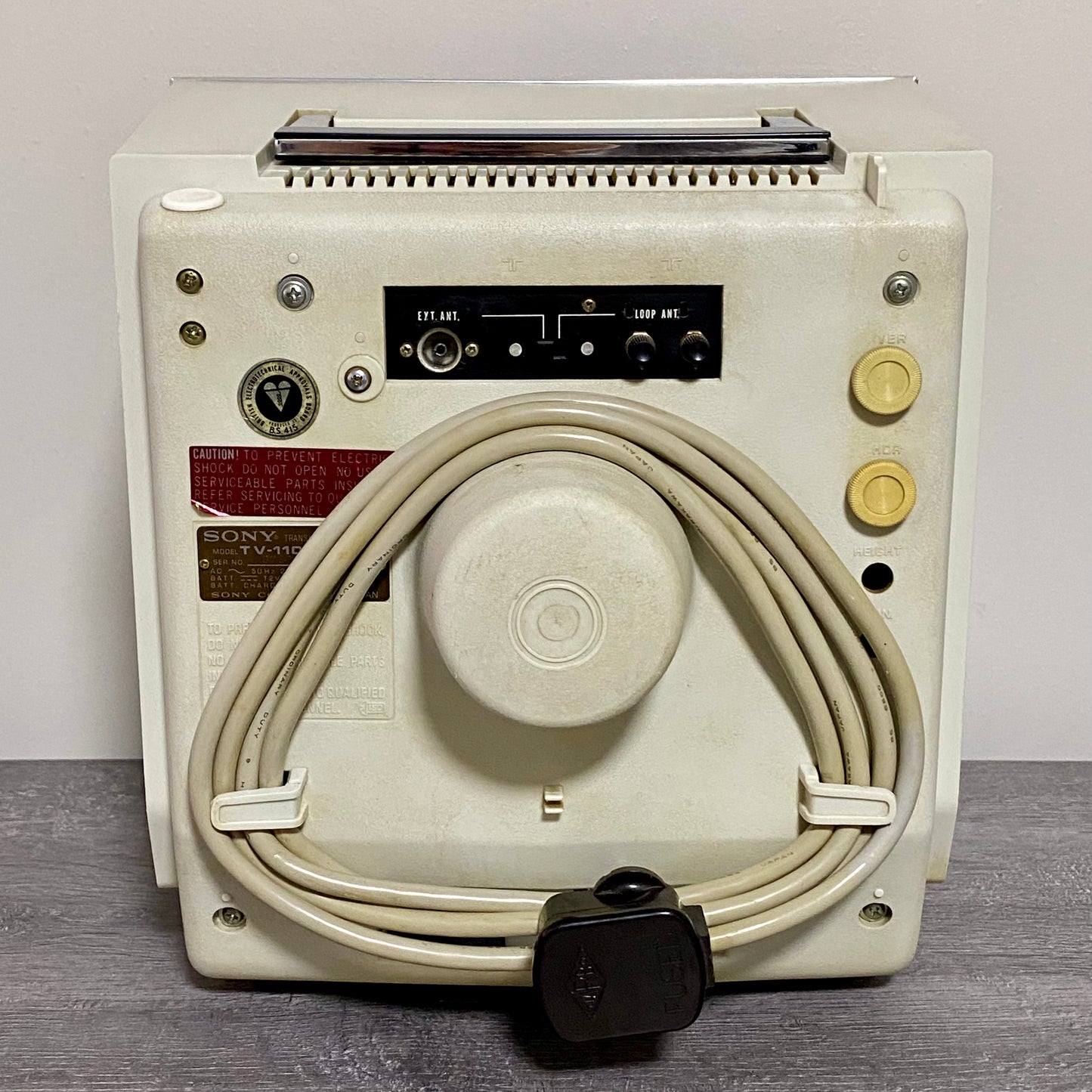 Vintage Sony TV-110 UK Black & White 1971 Portable TV Made In Japan VGC Rare