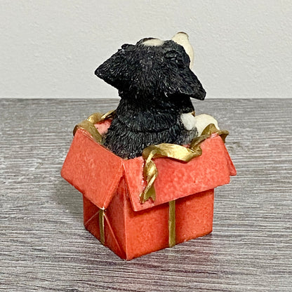 Vintage Small Collie Puppy Dog Sitting In Red Gift Box Christmas Ornament Figure