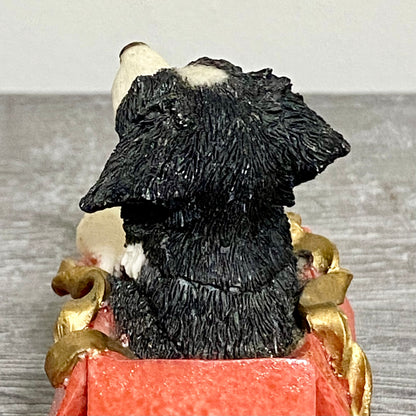 Vintage Small Collie Puppy Dog Sitting In Red Gift Box Christmas Ornament Figure