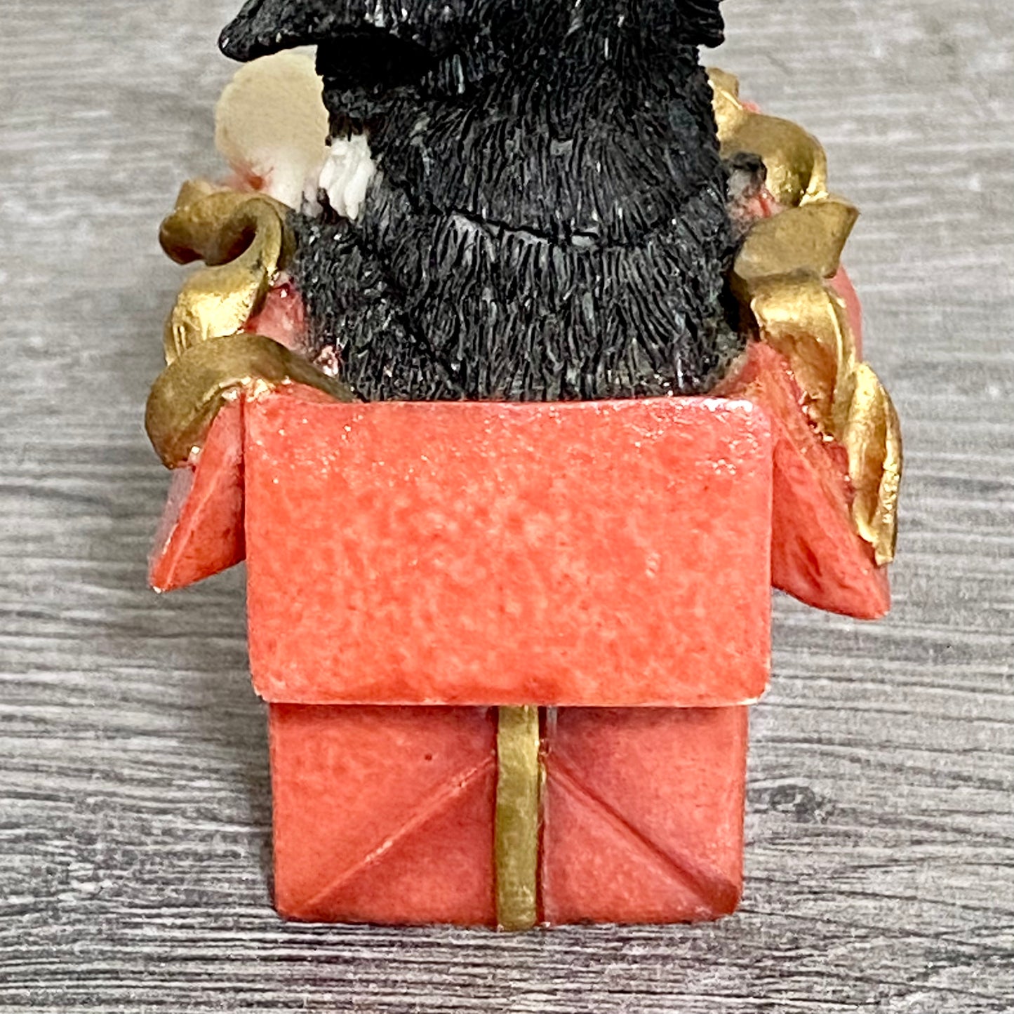 Vintage Small Collie Puppy Dog Sitting In Red Gift Box Christmas Ornament Figure