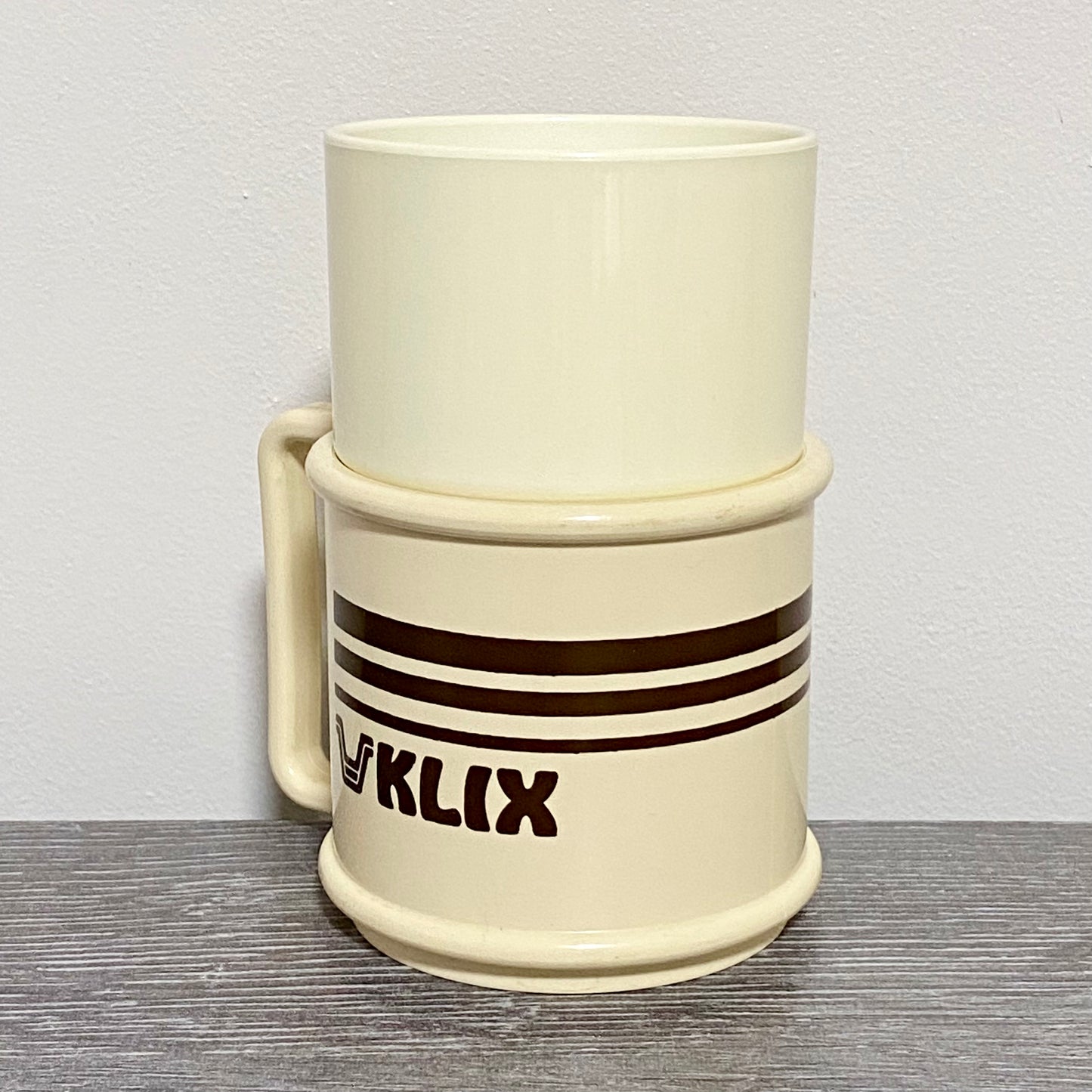Vintage Plastic Klix Vending Machine Coffee Tea Cup Holder With Mug Set Rare