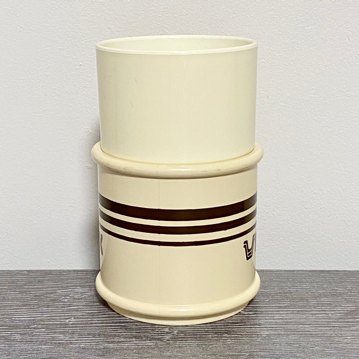 Vintage Plastic Klix Vending Machine Coffee Tea Cup Holder With Mug Set Rare