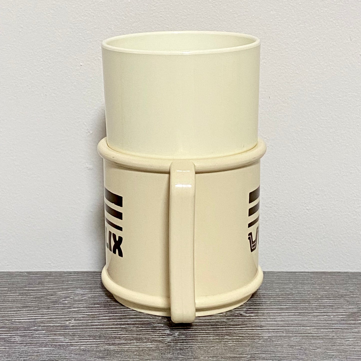 Vintage Plastic Klix Vending Machine Coffee Tea Cup Holder With Mug Set Rare