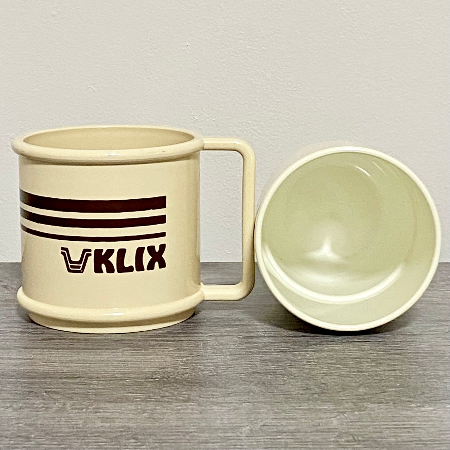 Vintage Plastic Klix Vending Machine Coffee Tea Cup Holder With Mug Set Rare