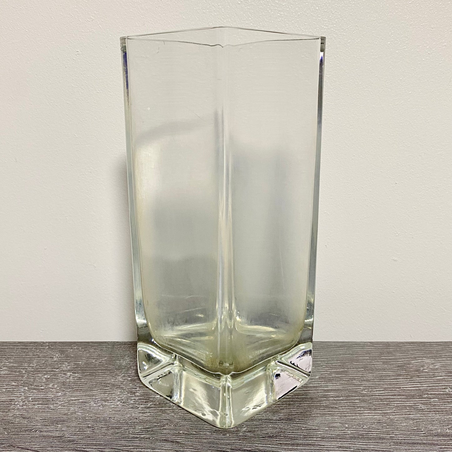 Vintage Round Edge Square Thick Clear Glass Bud Flower Vase With Sturdy Base