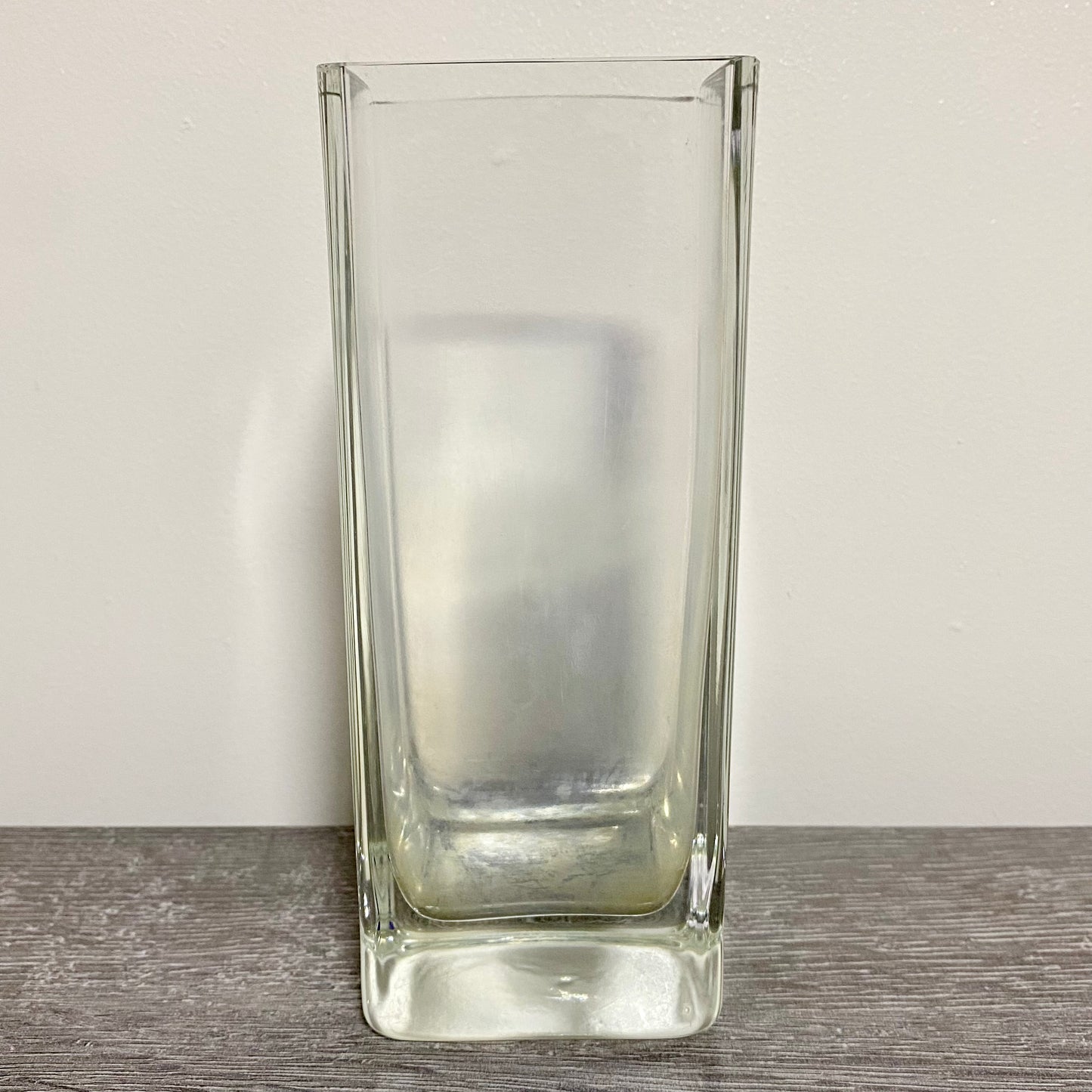 Vintage Round Edge Square Thick Clear Glass Bud Flower Vase With Sturdy Base