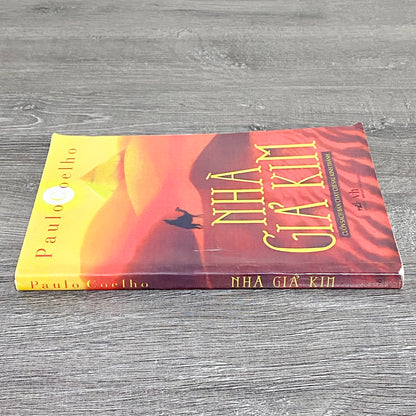 The Alchemist By Paulo Coelho Vietnamese Edition Nhà Giả Kim 2013 Paperpar Book