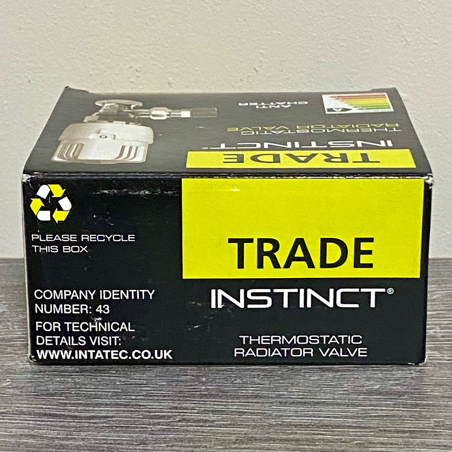 Inta 15mm Trade Angled Twin Pack Thermostatic Radiator Valve & Lock Shield 2pc