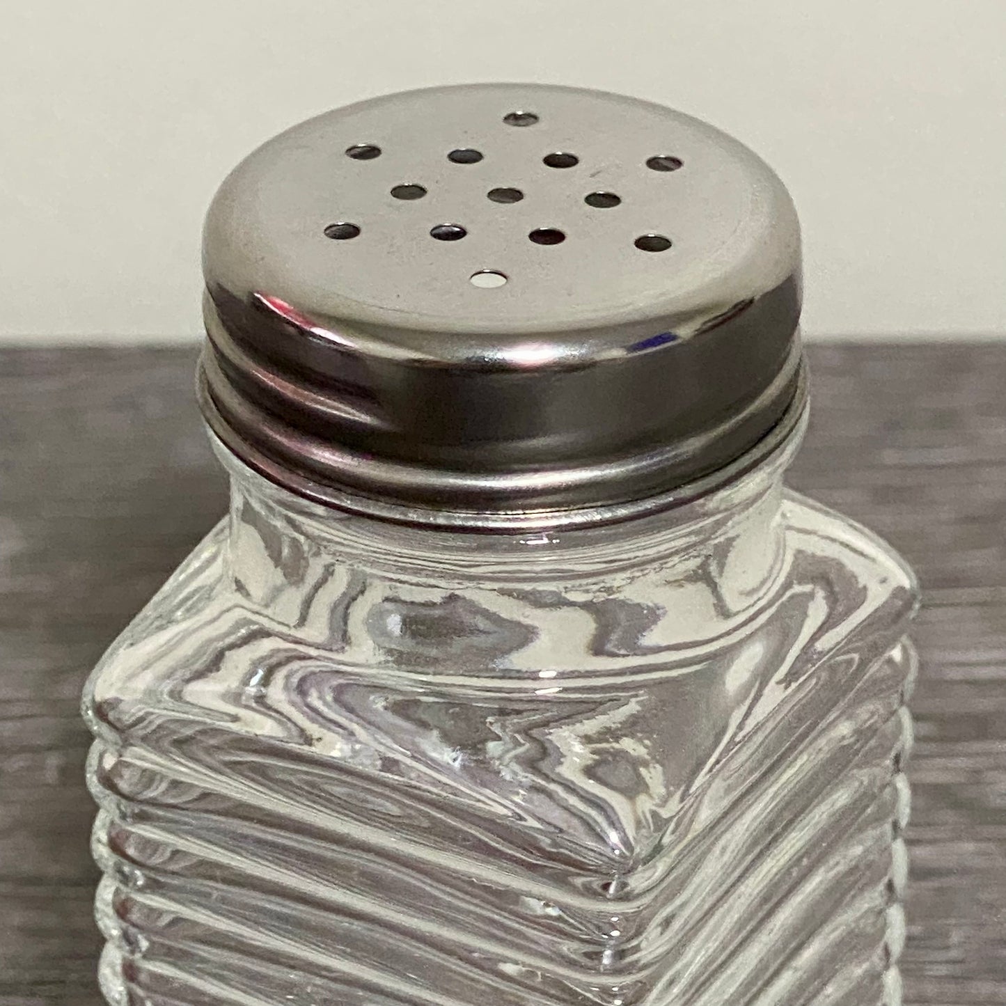Clear Glass Salt Pepper Shaker With Metal Lid Vintage Ribbed Restaurant Style