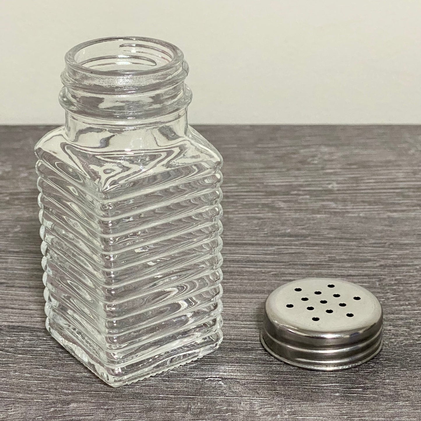 Clear Glass Salt Pepper Shaker With Metal Lid Vintage Ribbed Restaurant Style
