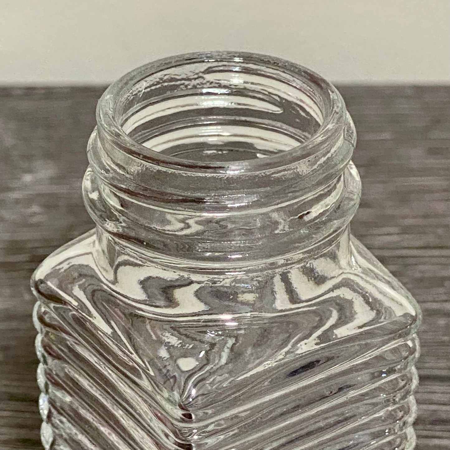 Clear Glass Salt Pepper Shaker With Metal Lid Vintage Ribbed Restaurant Style