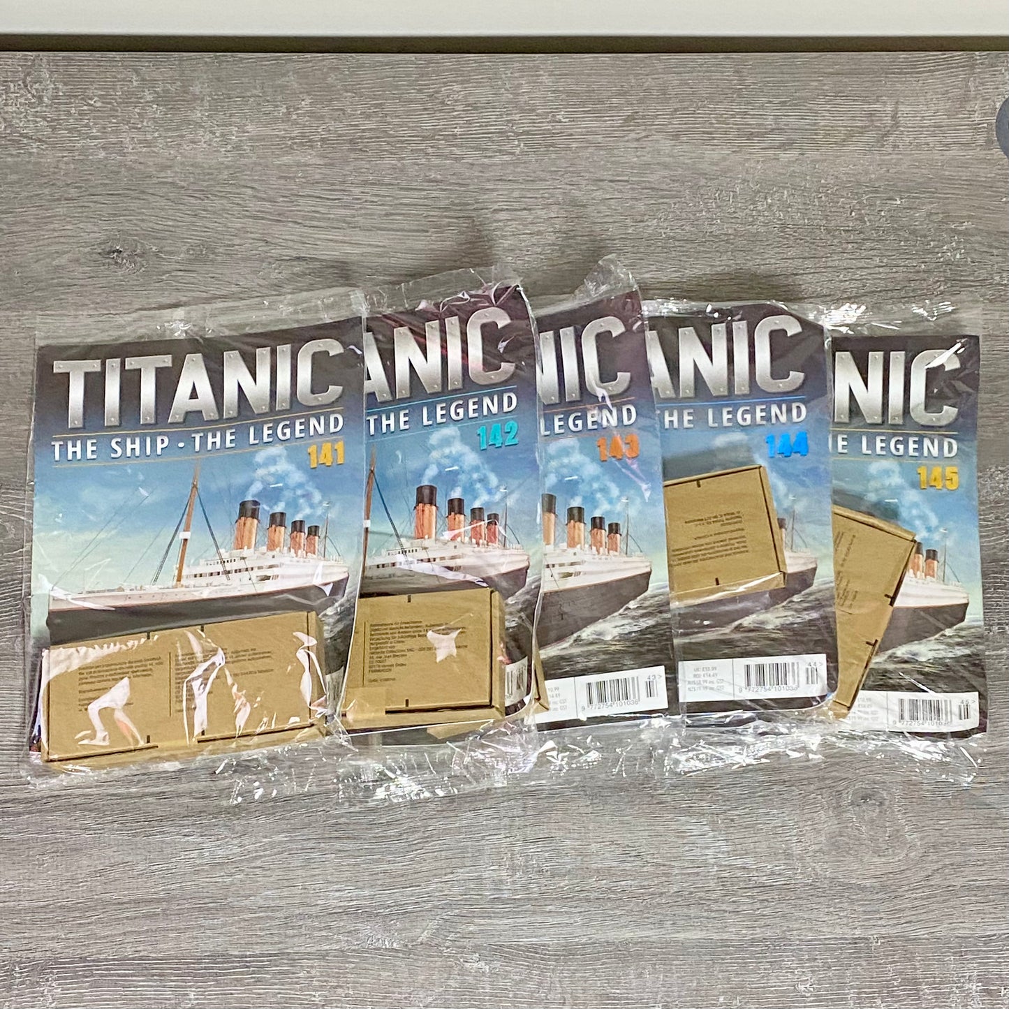 Hachette Titanic The Ship Issues 1–140 Complete Kit + Issues 141–145 & 6 Binders