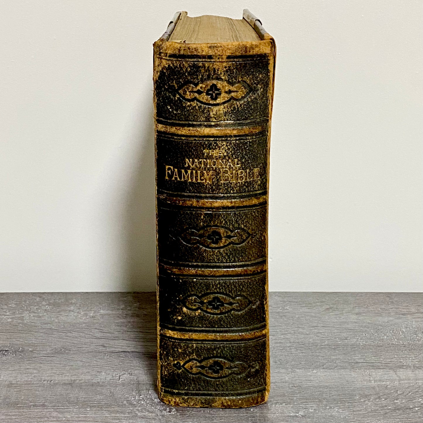 Antique Giant The National Family Bible Cassell Edited Rev. John Eadie c1880s