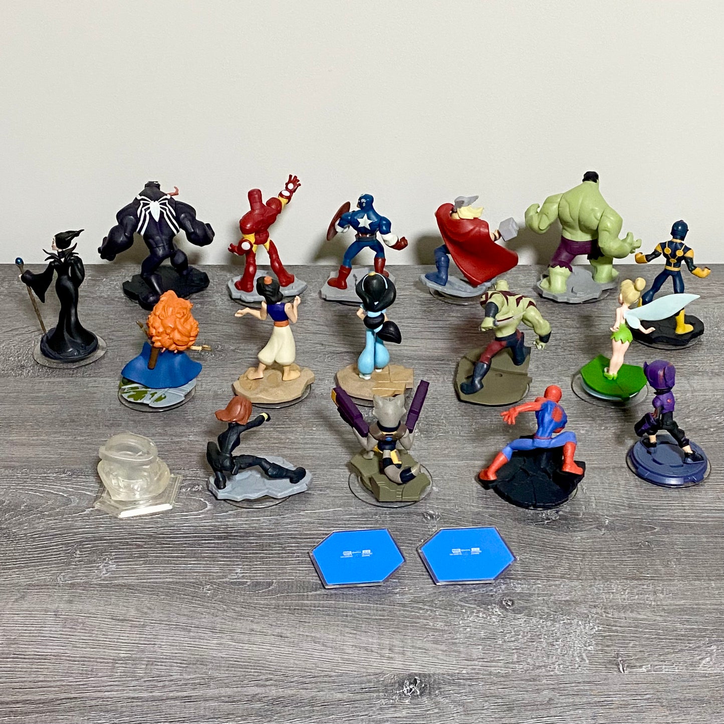Disney Infinity 2.0 Figures Various 19 Piece Jot Lot Bundle