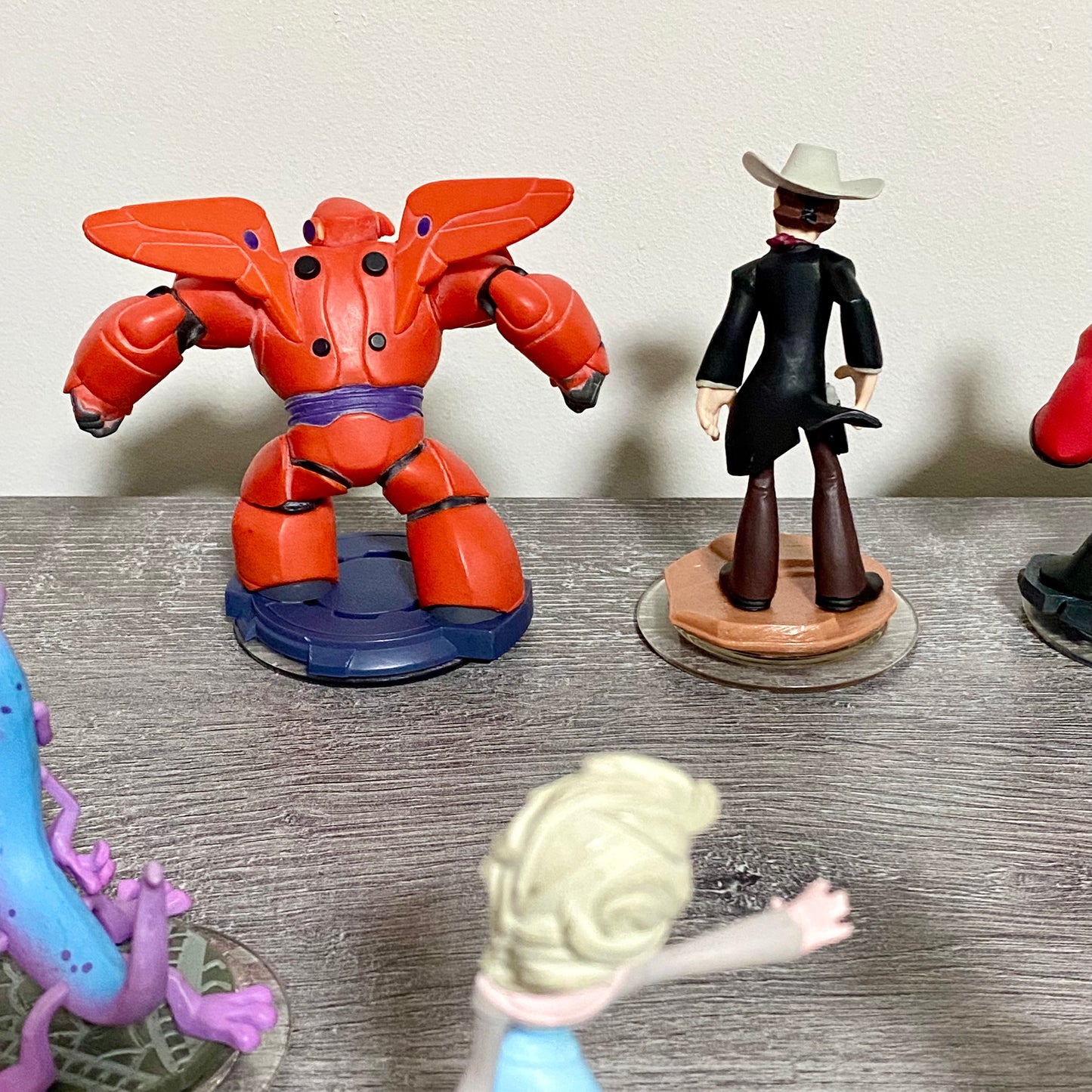 Disney Infinity 1.0 & 2.0 Figures Various 13 Piece Jot Lot Bundle