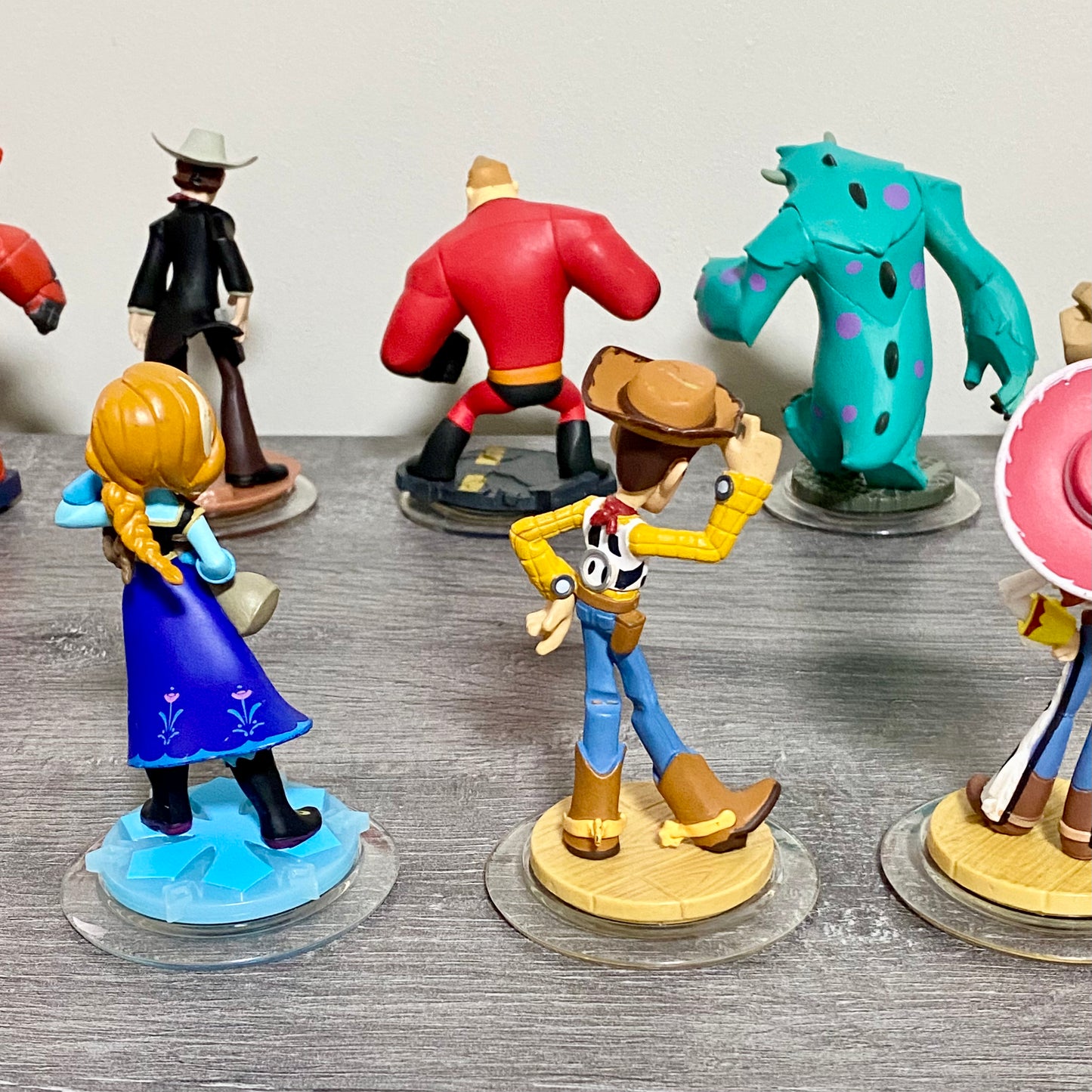 Disney Infinity 1.0 & 2.0 Figures Various 13 Piece Jot Lot Bundle