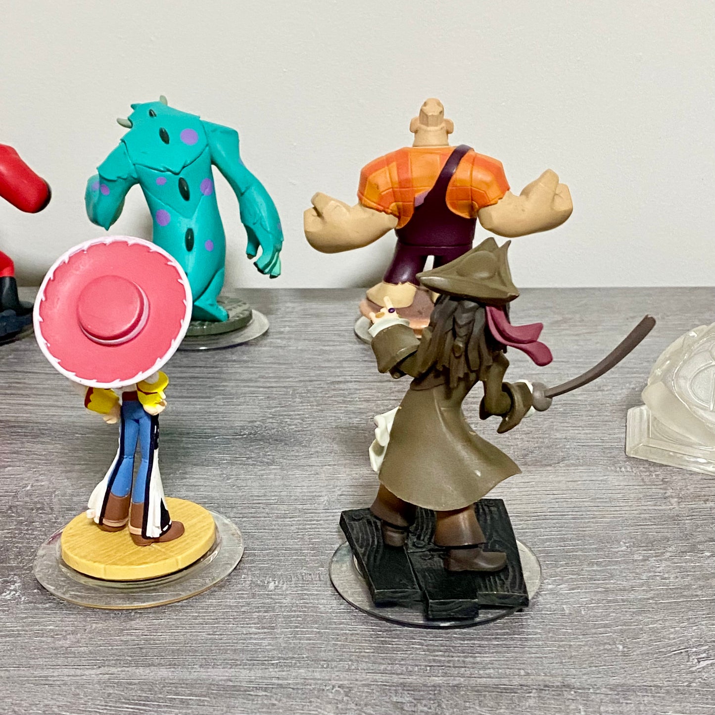 Disney Infinity 1.0 & 2.0 Figures Various 13 Piece Jot Lot Bundle