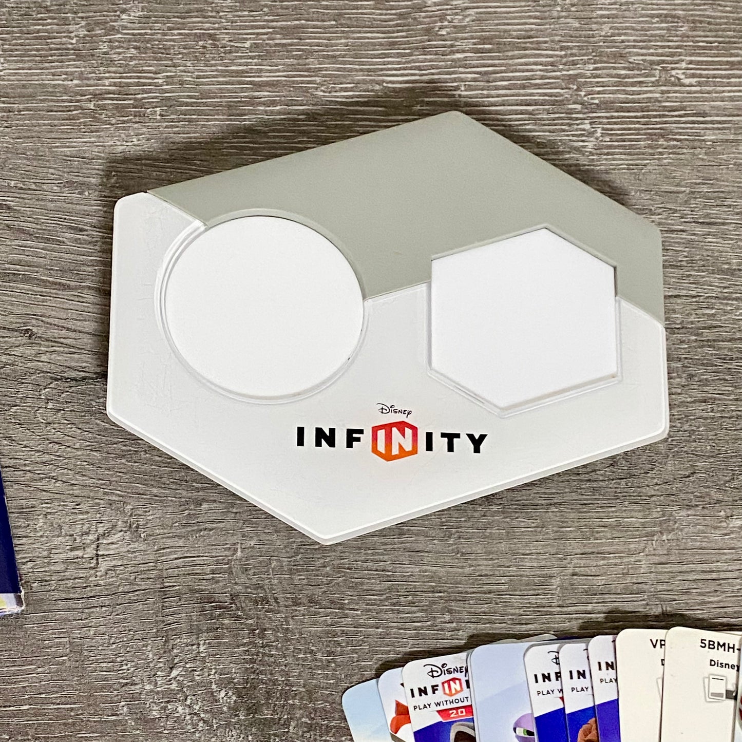 Disney Infinity 1.0 2.0 3.0 Portal Base Nintendo 3DS Wireless INF-8032383 Bundle