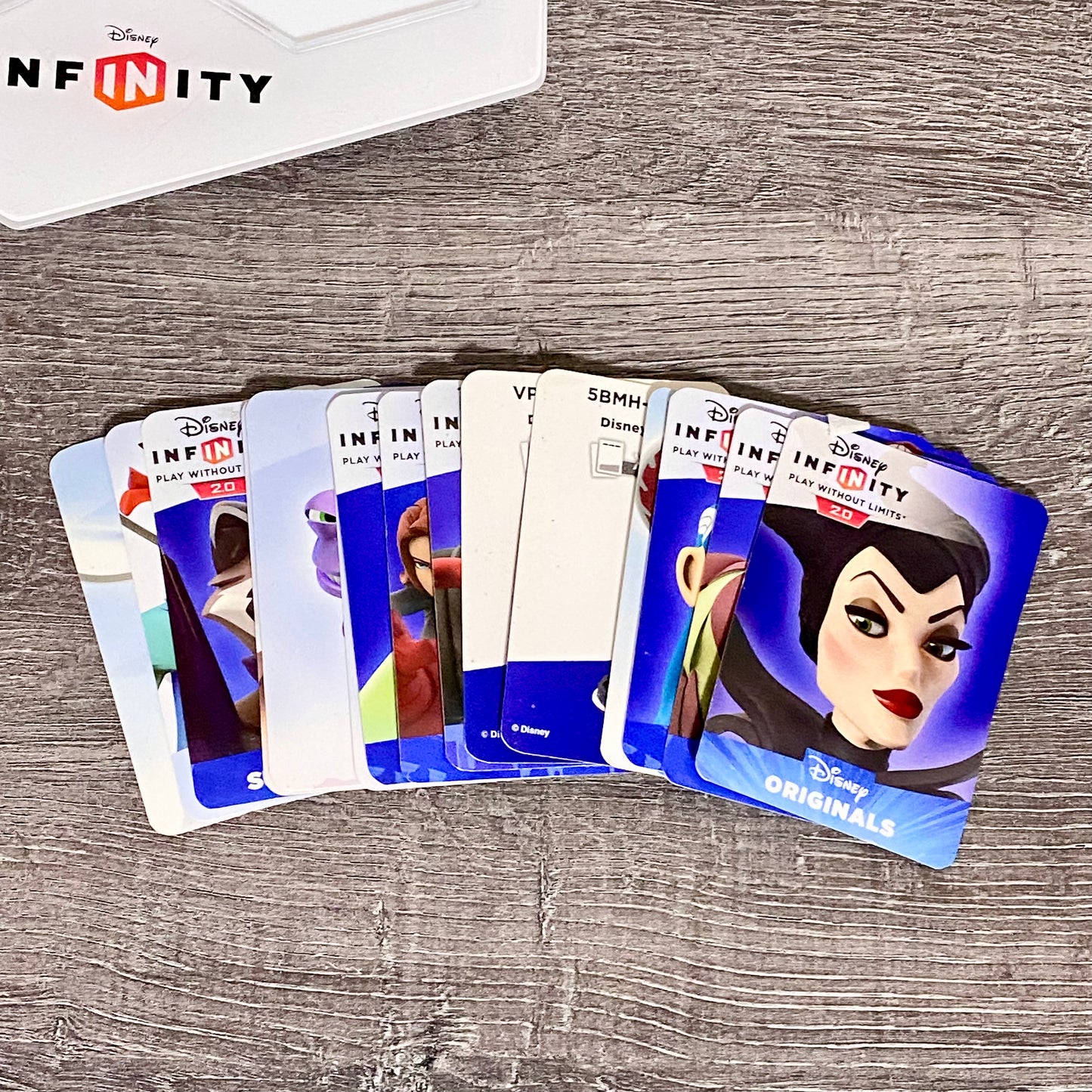Disney Infinity 1.0 2.0 3.0 Portal Base Nintendo 3DS Wireless INF-8032383 Bundle