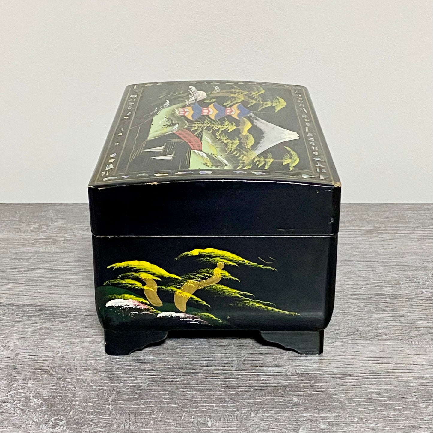 Vintage Japanese Black Lacquer Wood Hand Painted Jewellery Storage Box c1950s