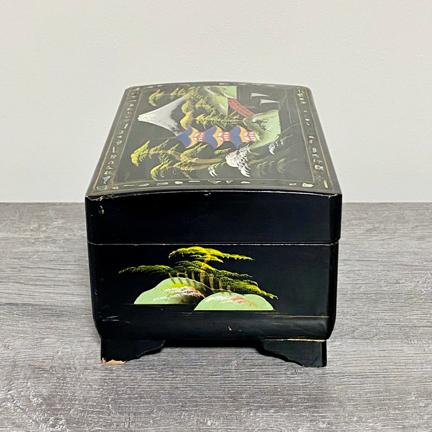 Vintage Japanese Black Lacquer Wood Hand Painted Jewellery Storage Box c1950s