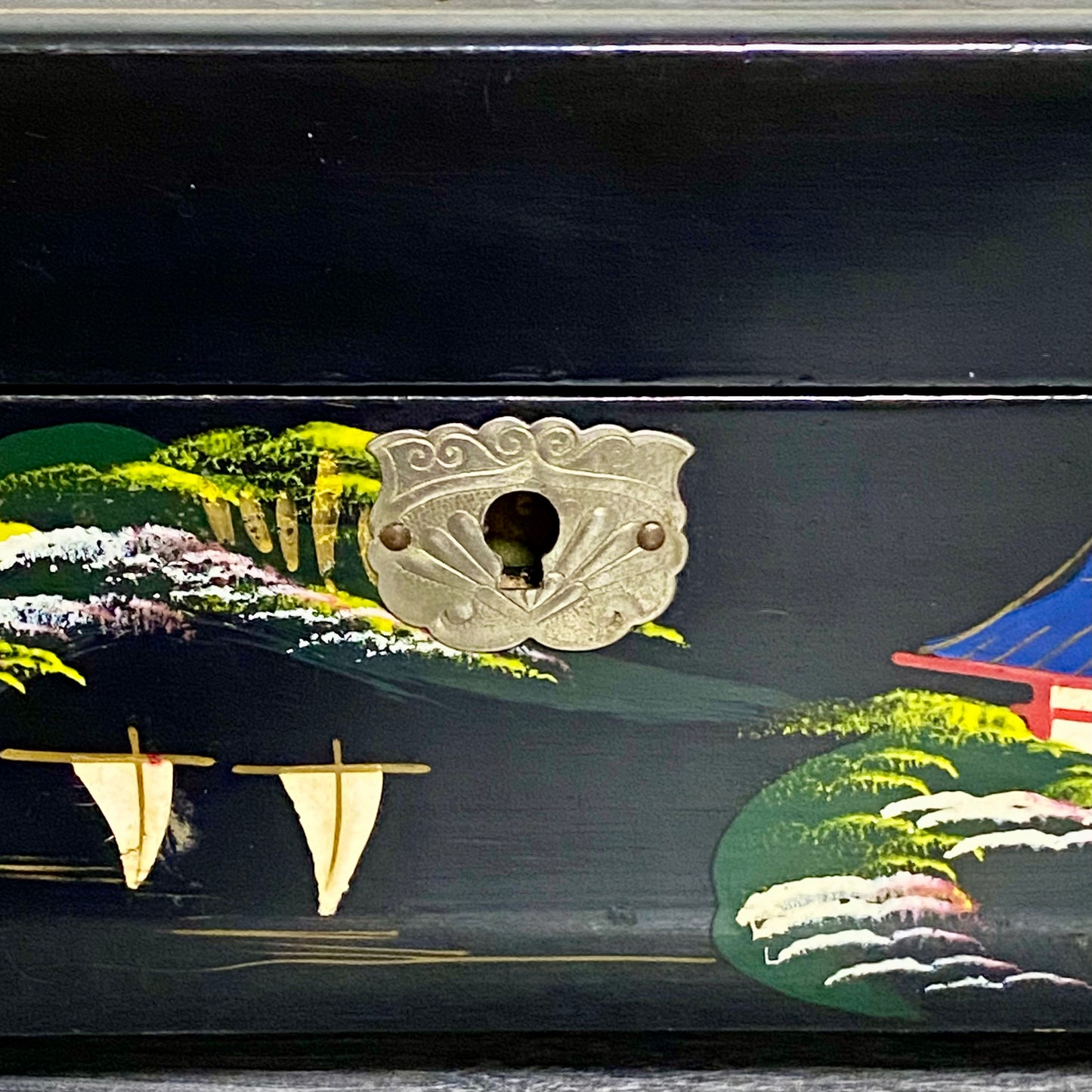 Vintage Japanese Black Lacquer Wood Hand Painted Jewellery Storage Box c1950s