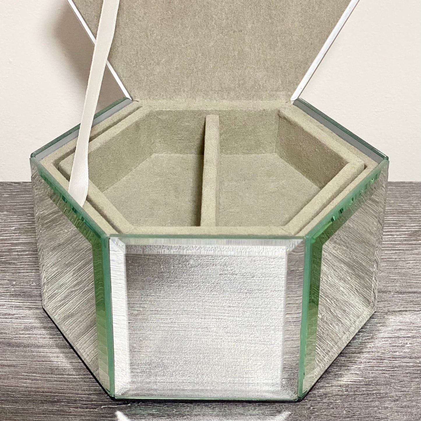 Laura Ashley Flower Floral Design Hexagonal Mirrored Jewellery Trinket Box