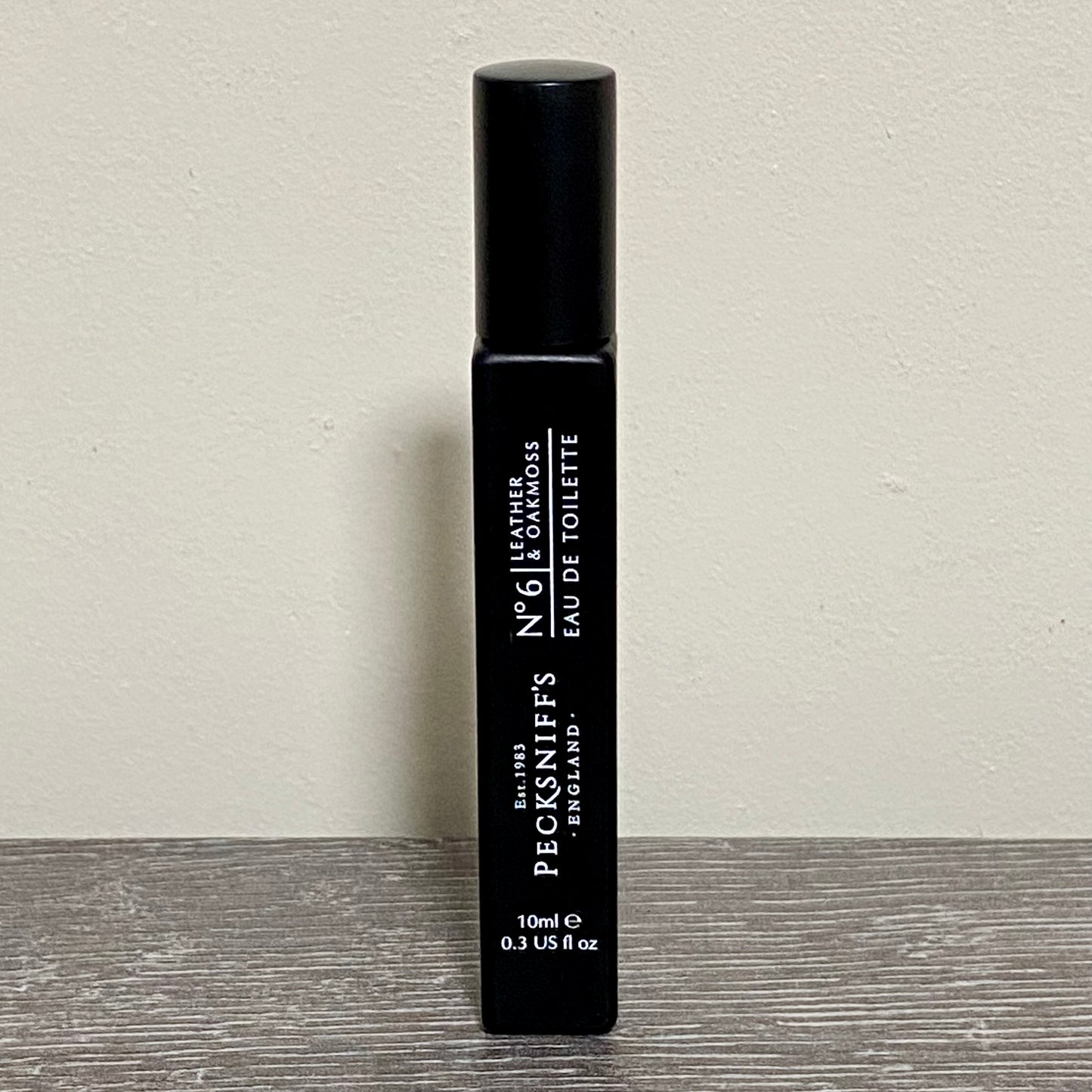 Pecksniffs Men’s Eau De Toilette Mini Leather & Oakmoss 10ml Travel Size Spray