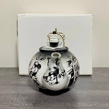 Lenox Classics Disney Showcase Collection Teapot Cardew Design Steamboat Willie