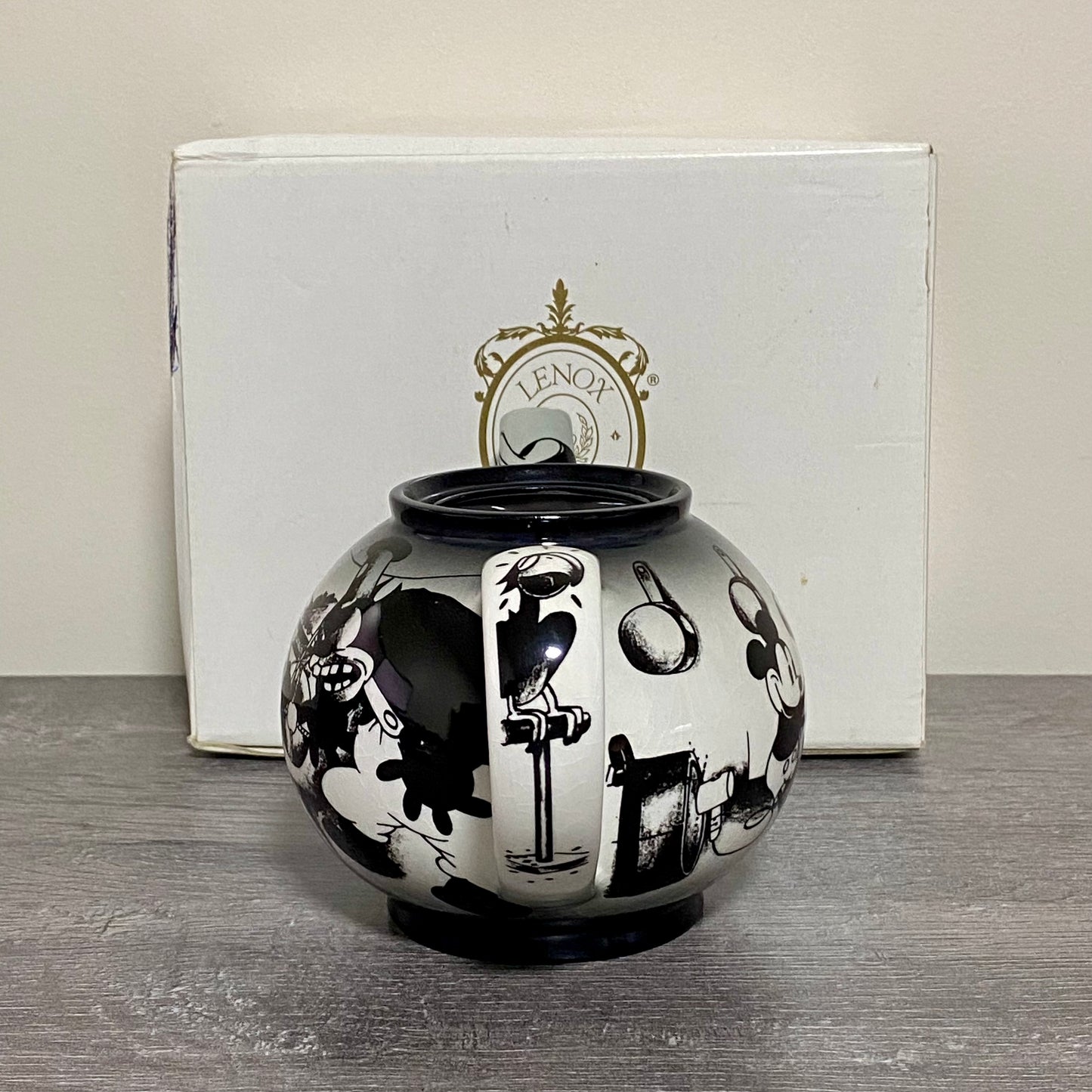 Lenox Classics Disney Showcase Collection Teapot Cardew Design Steamboat Willie