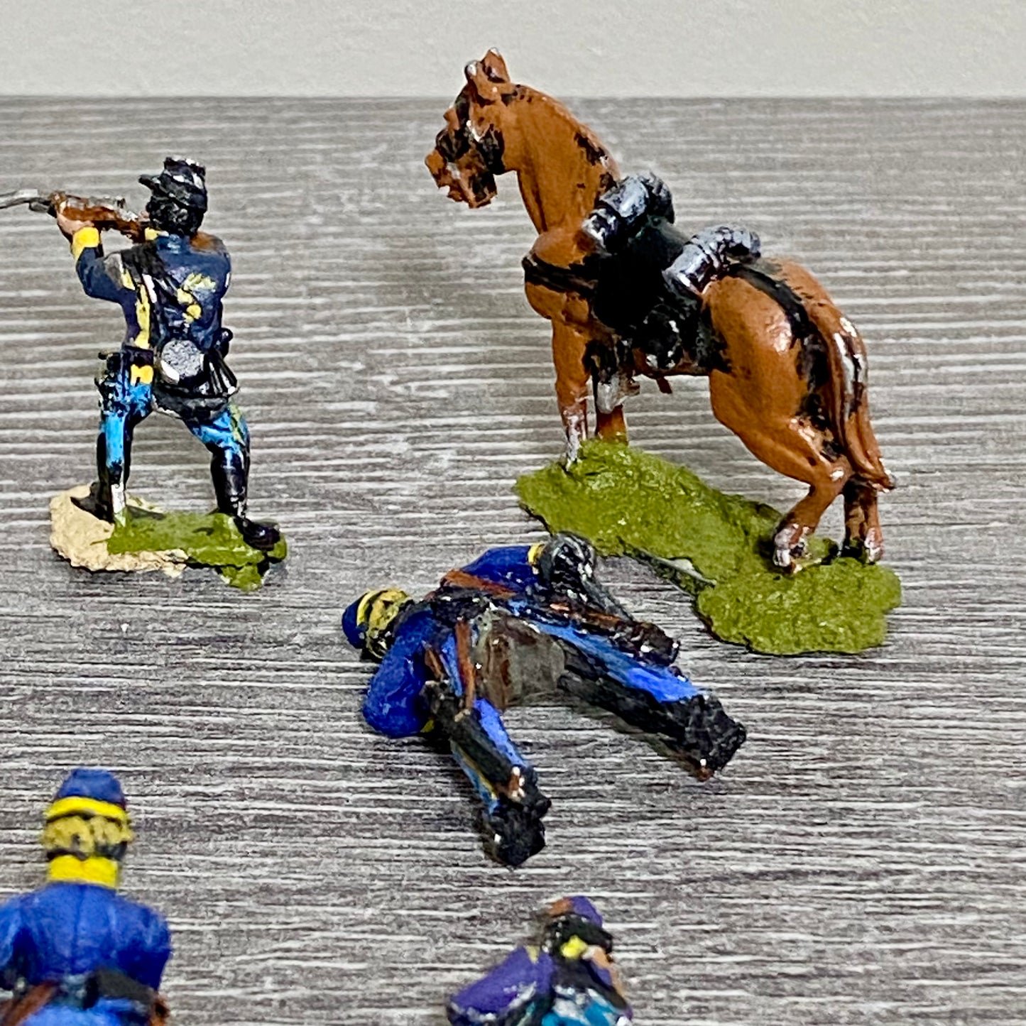 28mm ACW US Cavalry 1867 Painted Metal Figures Miniatures & Flag Wargames 8 Figs