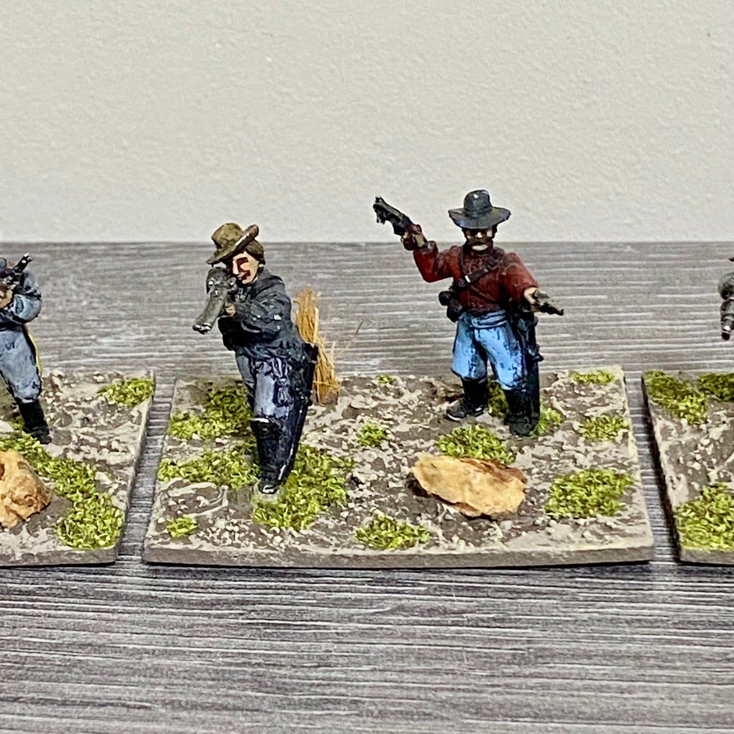 28mm ACW American Wild West Painted Metal Dixon Miniatures Wargames 4 Fig Scenes