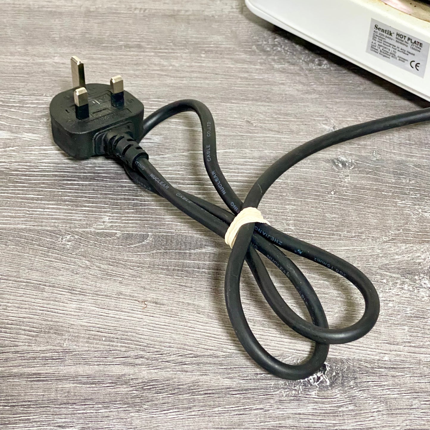 Sentik Single Electric Hot Plate Adjustable 1500W UK Plug White Fully Working