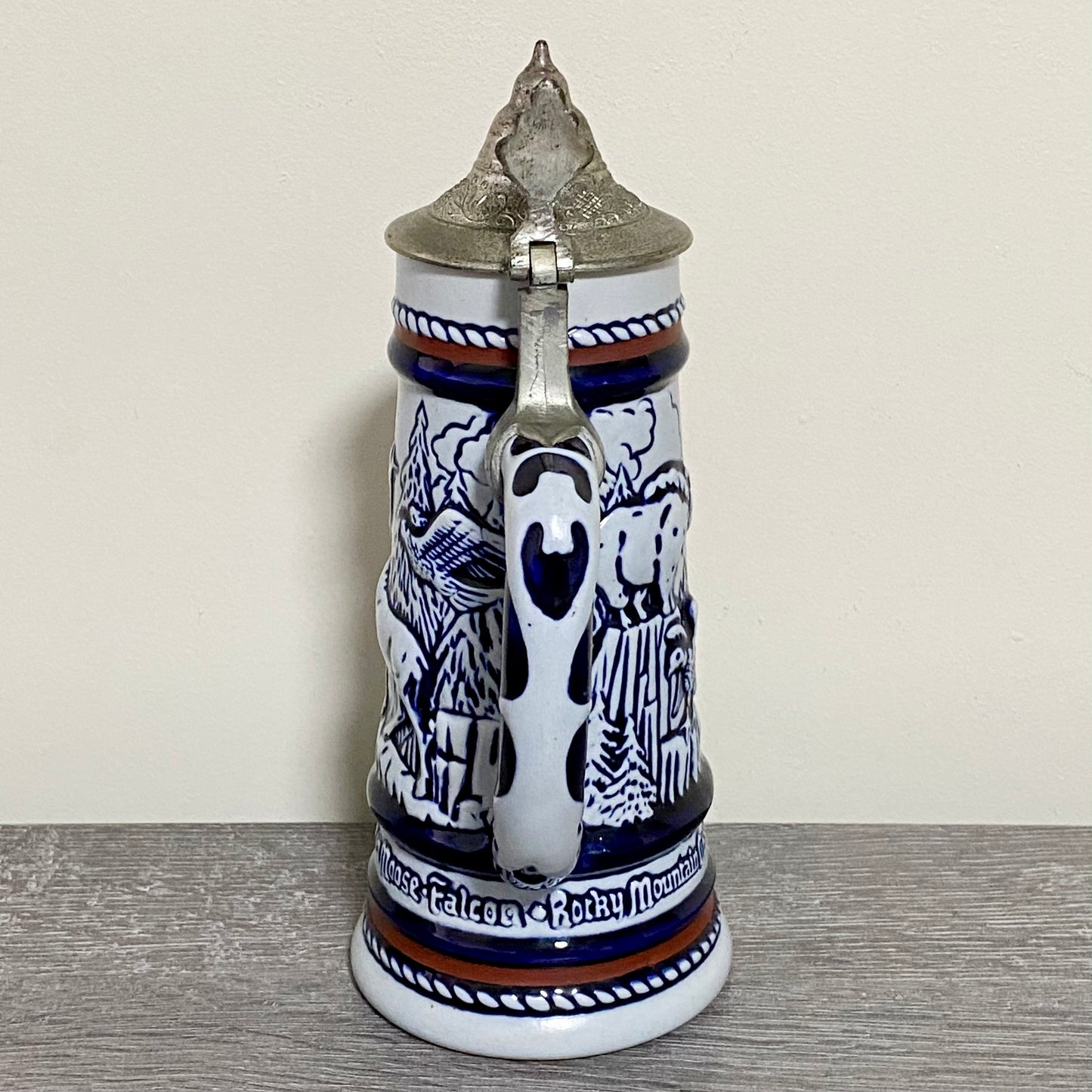 Vintage Avon Rocky Mountain Moose Ceramic Beer Stein Blue 1976 Tankard With Lid