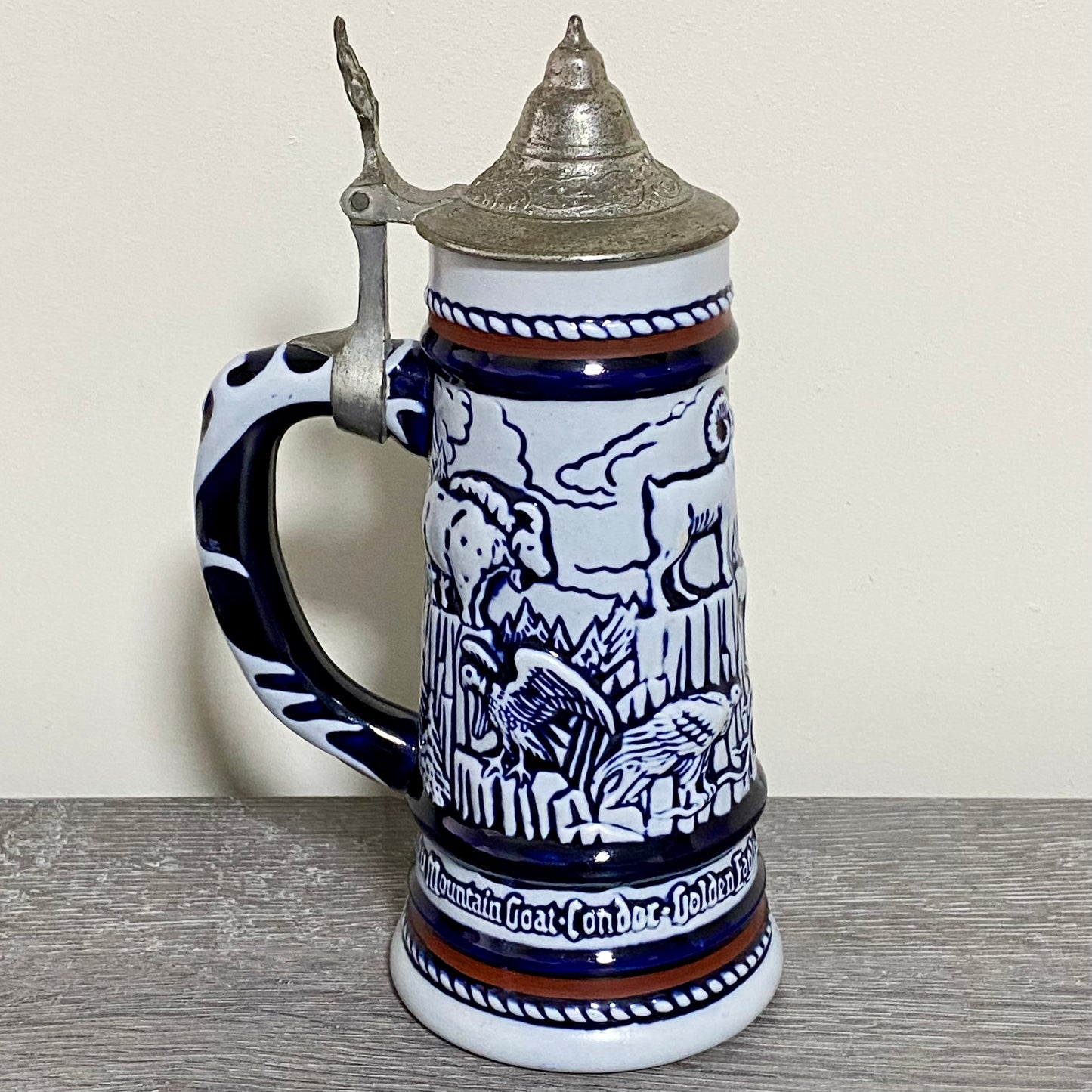 Vintage Avon Rocky Mountain Moose Ceramic Beer Stein Blue 1976 Tankard With Lid