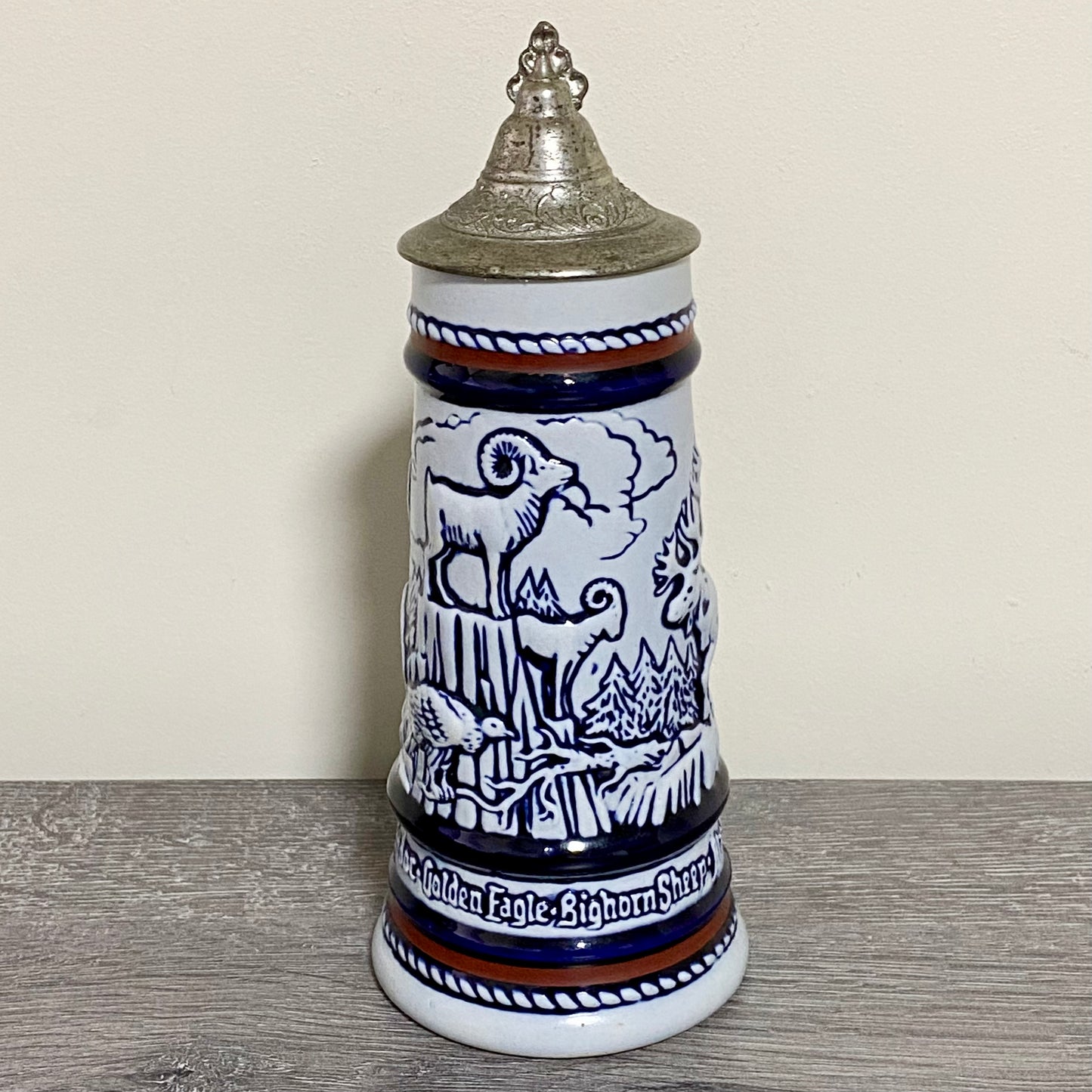 Vintage Avon Rocky Mountain Moose Ceramic Beer Stein Blue 1976 Tankard With Lid