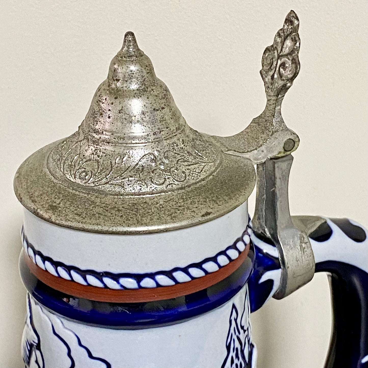 Vintage Avon Rocky Mountain Moose Ceramic Beer Stein Blue 1976 Tankard With Lid